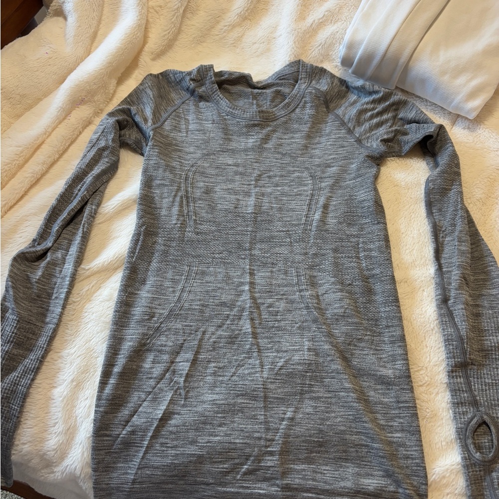 Lululemon Athletica swiftly tech